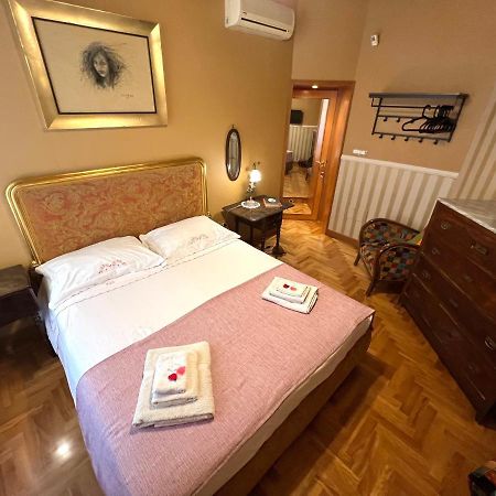 B&B Michelangelo Napoli Ngoại thất bức ảnh
