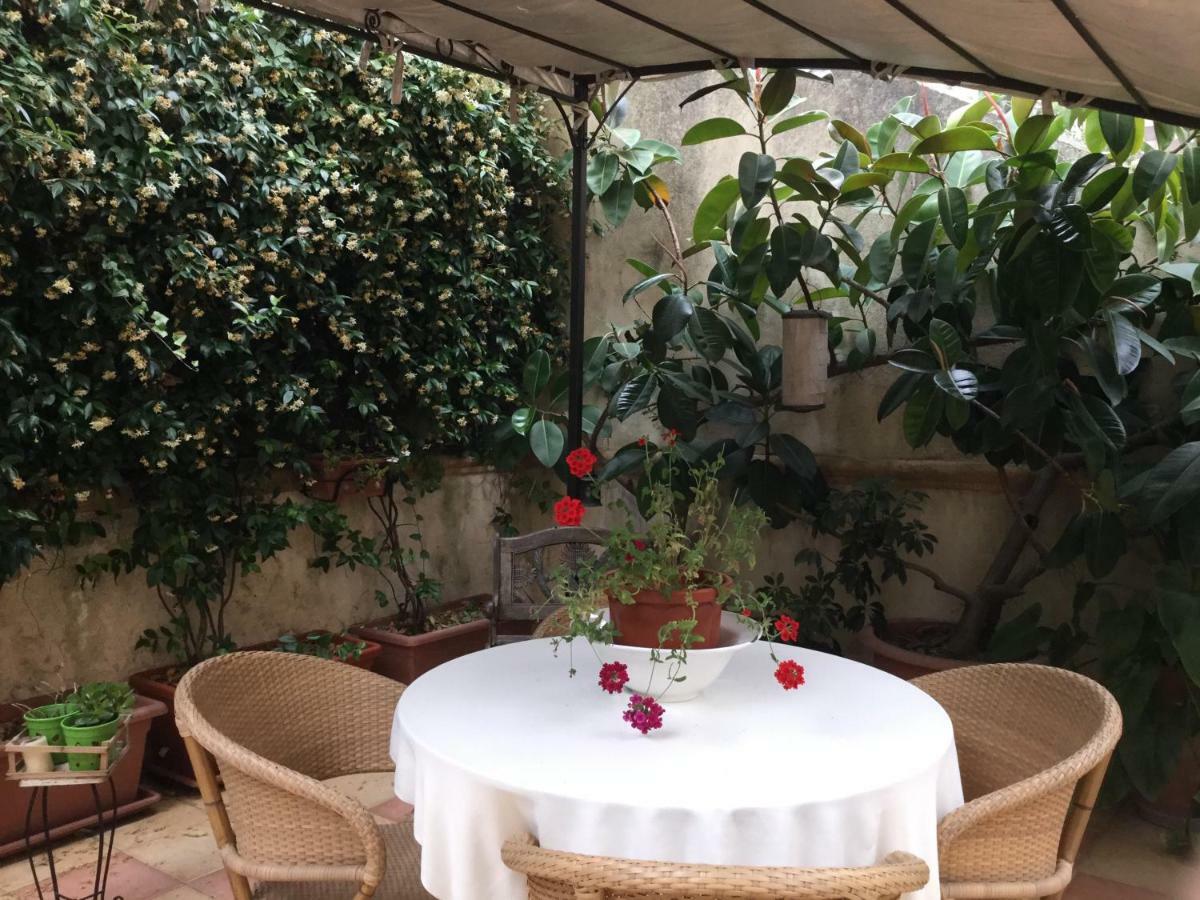 B&B Michelangelo Napoli Ngoại thất bức ảnh