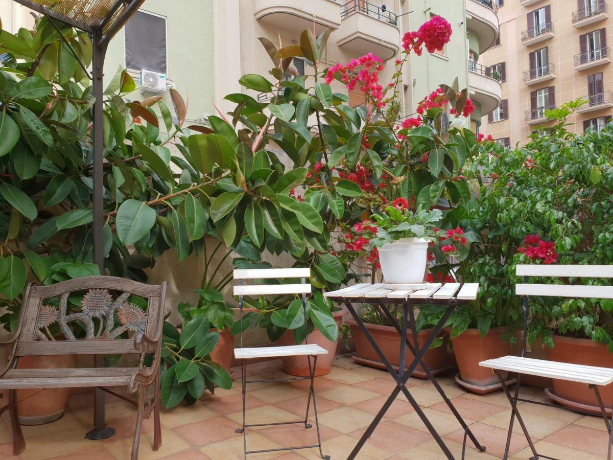 B&B Michelangelo Napoli Ngoại thất bức ảnh
